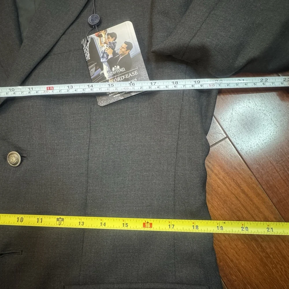 NWT Stafford Ease Wool Blend Suit Blazer Jacket Size:36R Charcoal Gray Vent